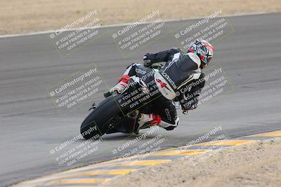 media/Dec-17-2022-SoCal Trackdays (Sat) [[224abd9271]]/Turn 10 Backside (120pm)/